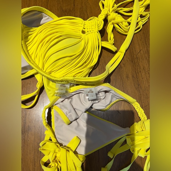 PilyQ Sunshine Bikini Set. D Top / Small Bottom. New Without Tags. - Picture 7 of 7